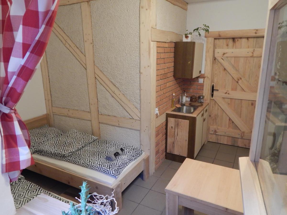 Pokoje Do Wynajecia Nowogrodziec Ngoại thất bức ảnh